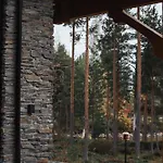 Exclusive Neituri Manor