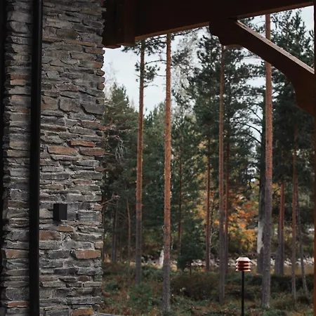 Exclusive Neituri Manor